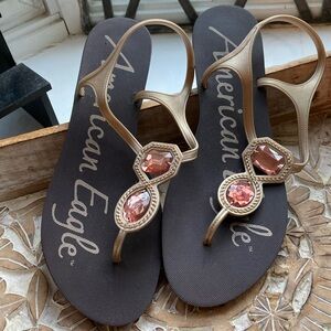 Gold and brown jeweled strappy flat sandals 💫 size 11